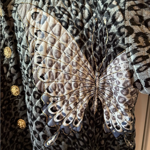 Vintage Amber Dawn quilted butterfly coat 🦋
Gorgeous addition to your wardrobe! - Picture 4 of 5